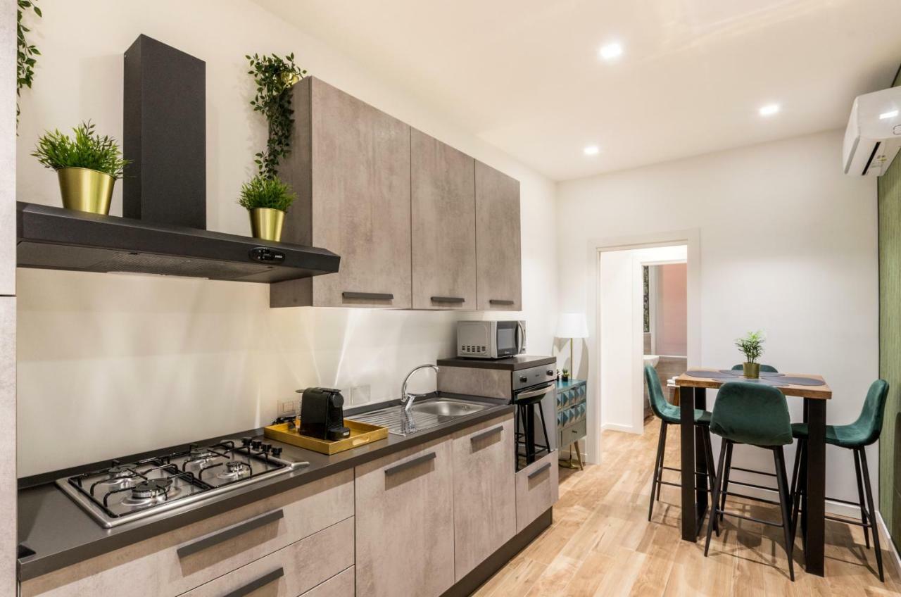 Lovely Rome Apartments - Historic City Center Kültér fotó